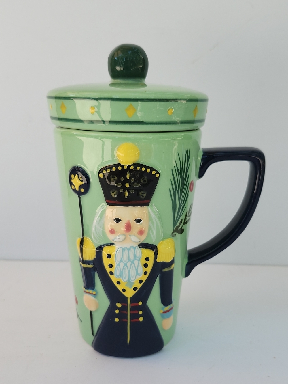 NWT TAG NUTCRACKER TALL LIDDED STONEWARE MUG
